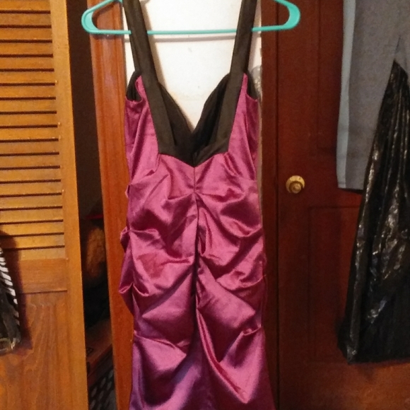 Dress - Picture 4 of 4